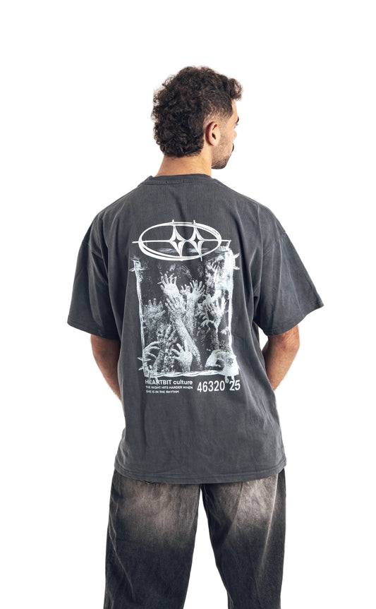 SHE MAKES MY HEARTBIT